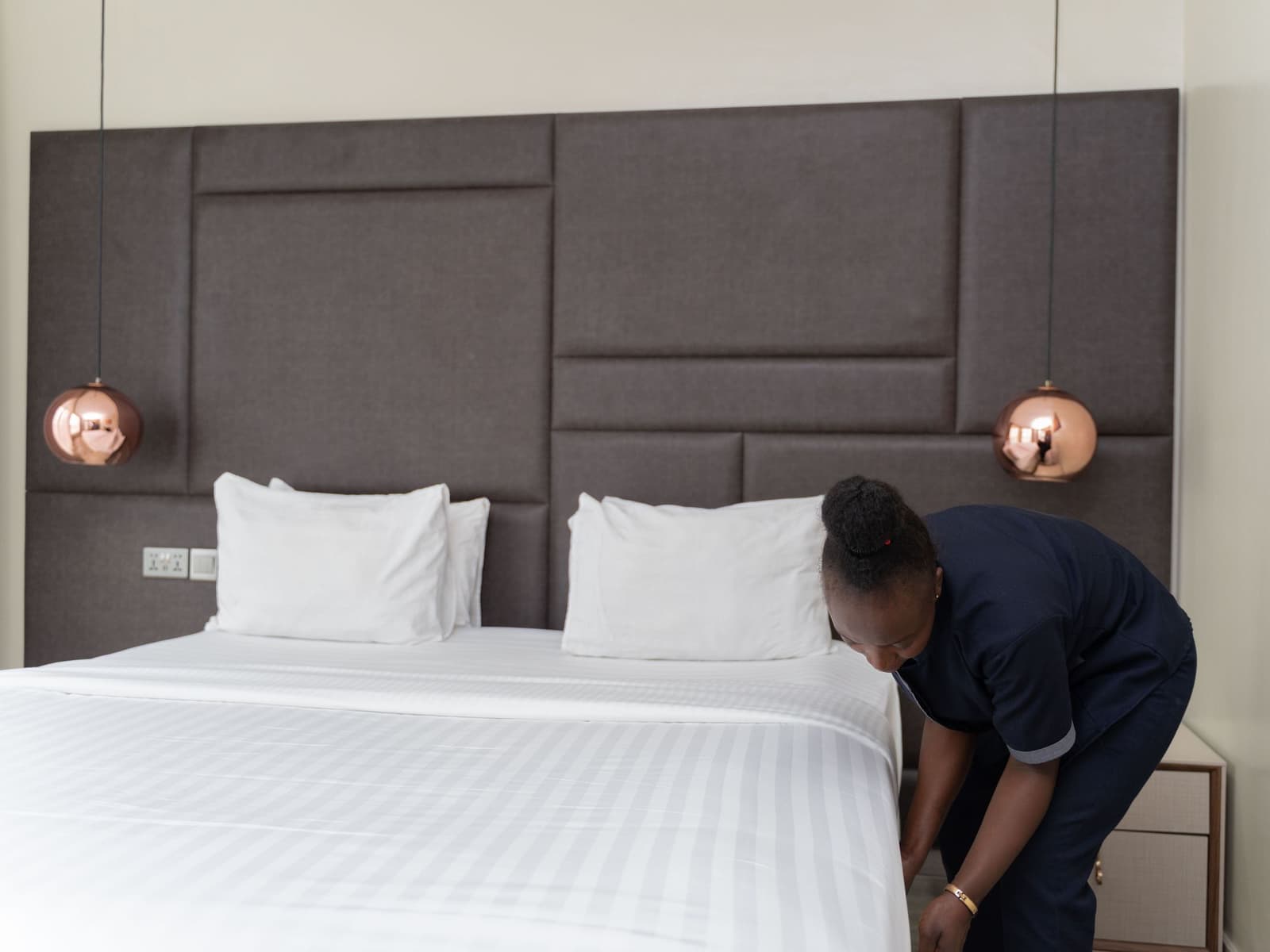 Bedroom & Living Room Cleaning